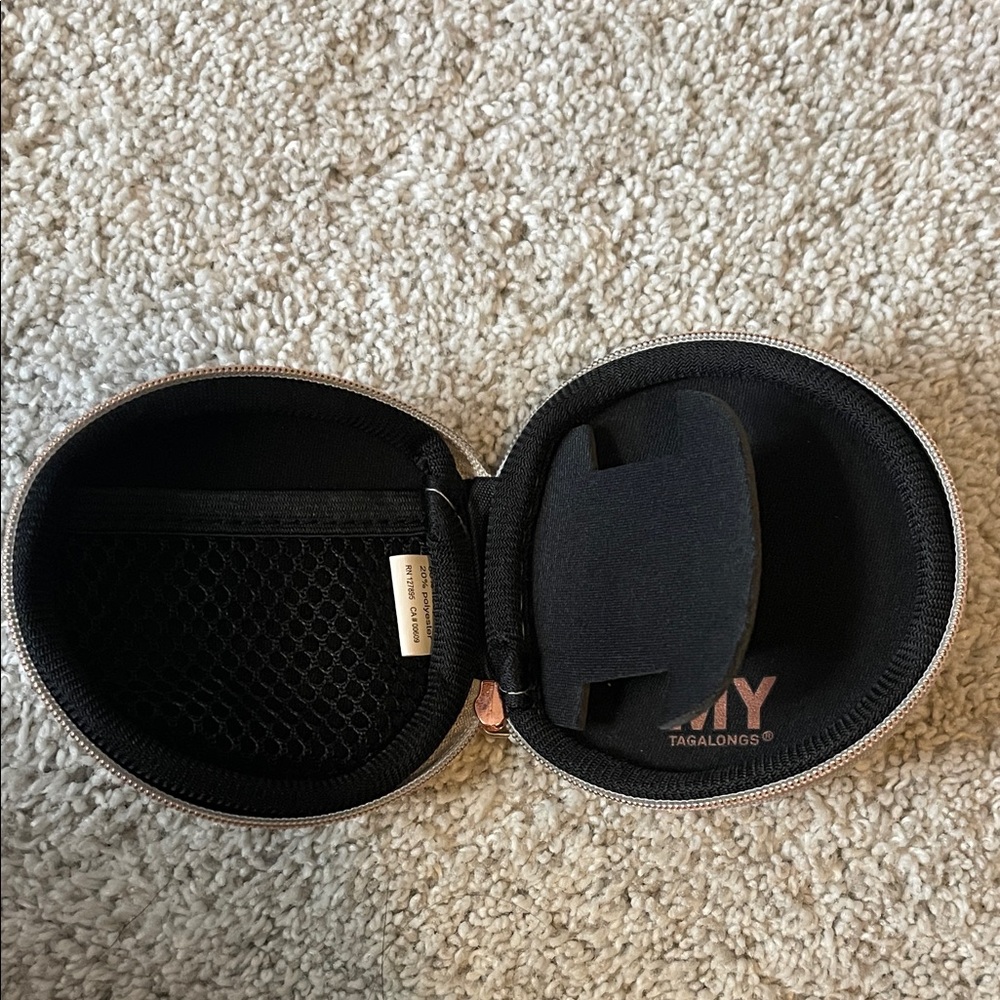 Marble-like Geometric Headphone Case - Picture 3 of 6